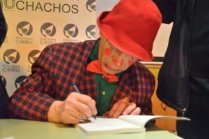 El protagonista del libro es Fernando Álvarez, más conocido como el payaso Pancracio.